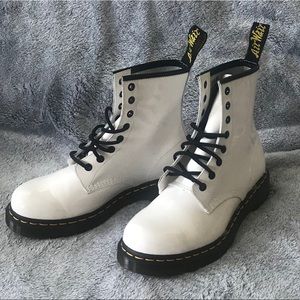 Dr. Marten's Women's 1460 8-Eye Boots